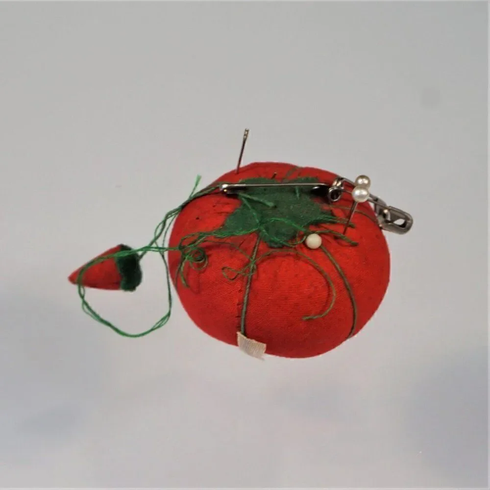Vintage Pin Cushion Small Tomato w Strawberry Red Green Pincushion VTG Taiwan